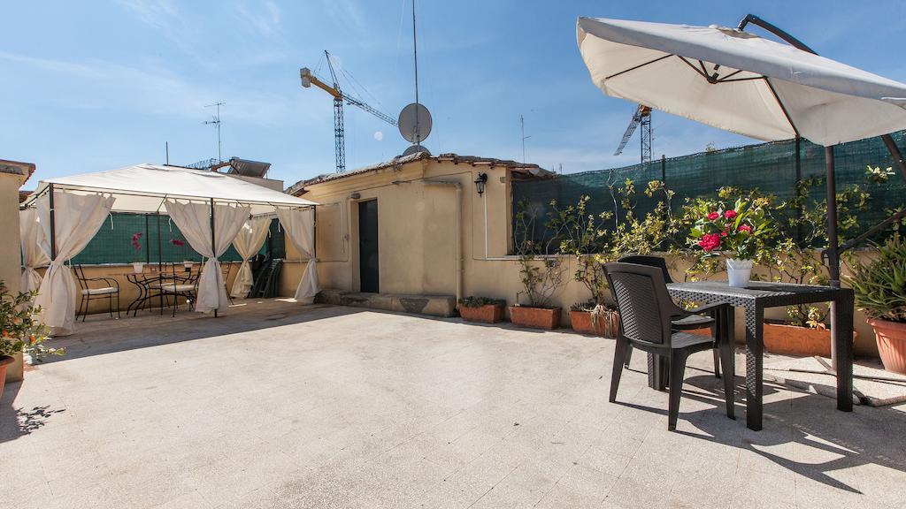 Rental In Rome Vatican View Terrace Стая снимка