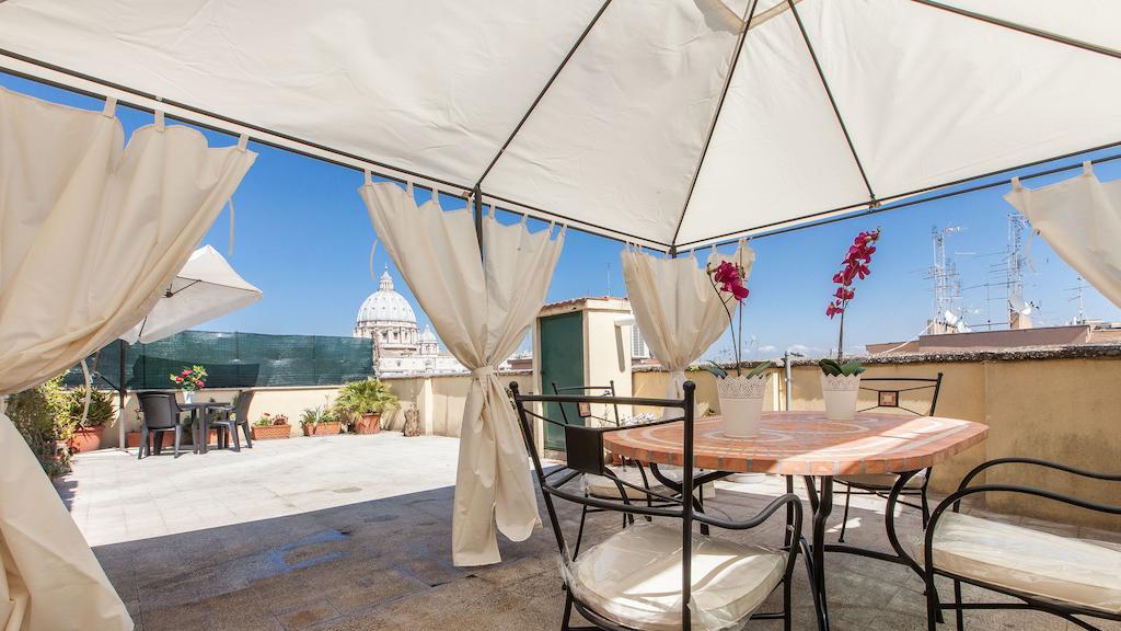 Rental In Rome Vatican View Terrace Стая снимка